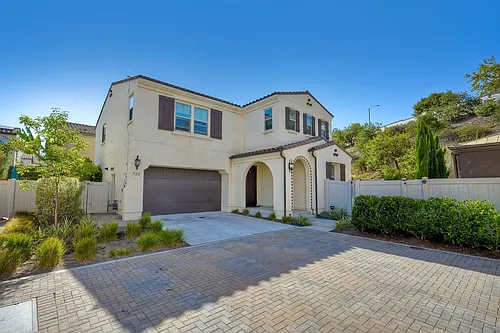 729 Merit Dr Photo 1 729 Merit Dr Photo 1
