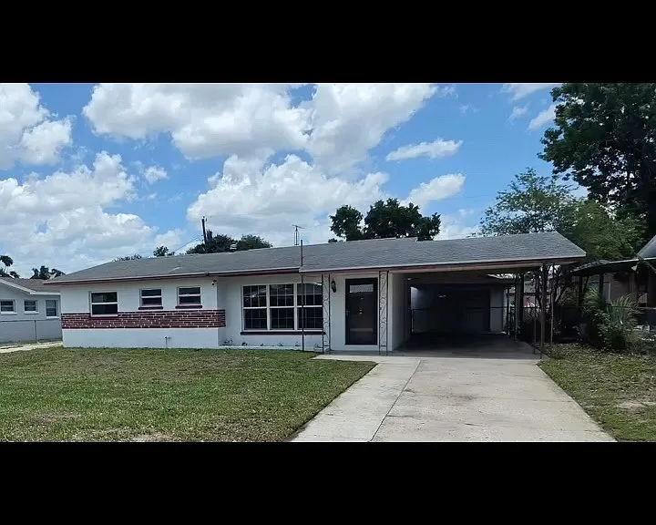 2530 Kiwanis Ave — Photo 1