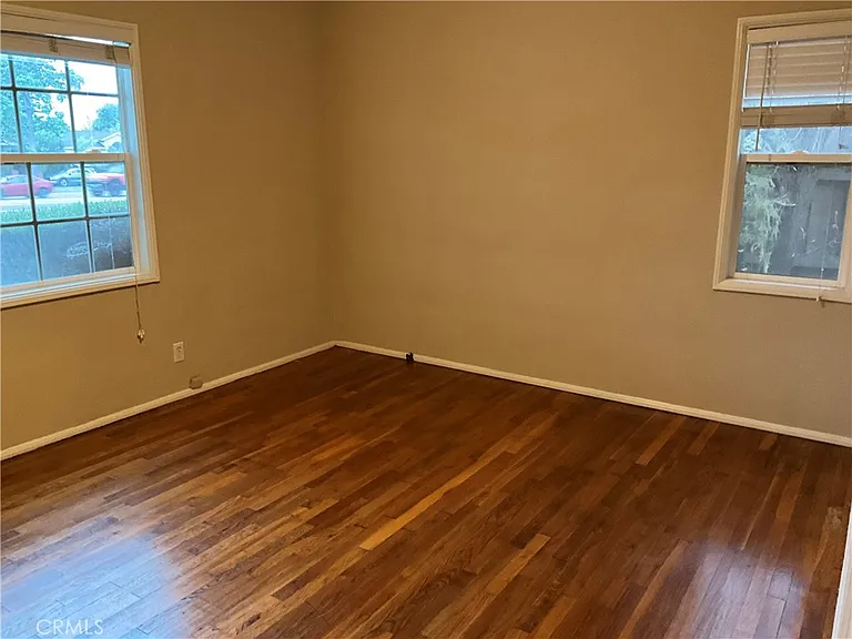 5934 White Oak Ave — Photo 13