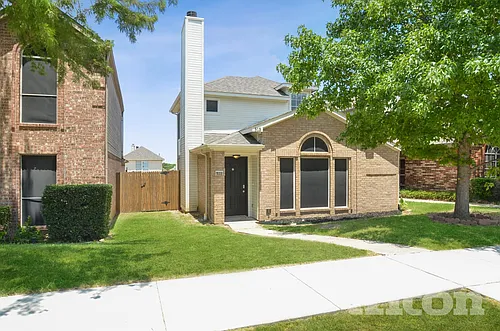 513 Valley View Dr Photo 1