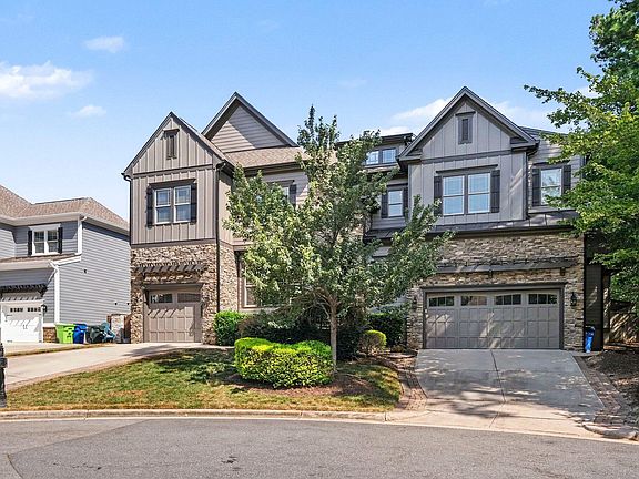 3rd image of 2504 Shadow Hills Ct