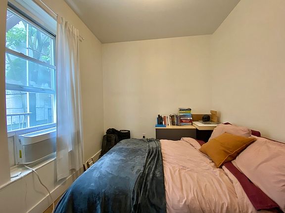 4th image of 552 Lincoln Pl #2C