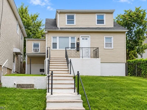31 Bayside Ter, Jersey City, NJ 07305