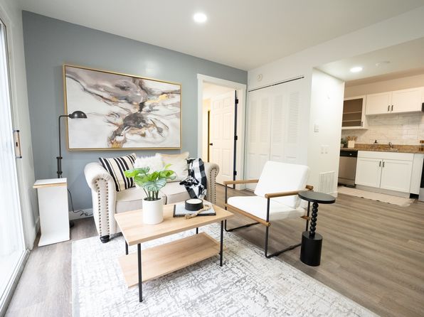Harter Heights Place | 716 N Niles Ave, South Bend, IN