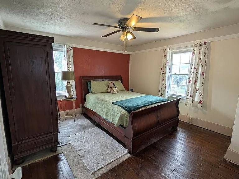 1444 Woodland Ave — Photo 15