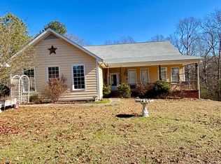 40 Motley Dr, La Fayette, GA 30728