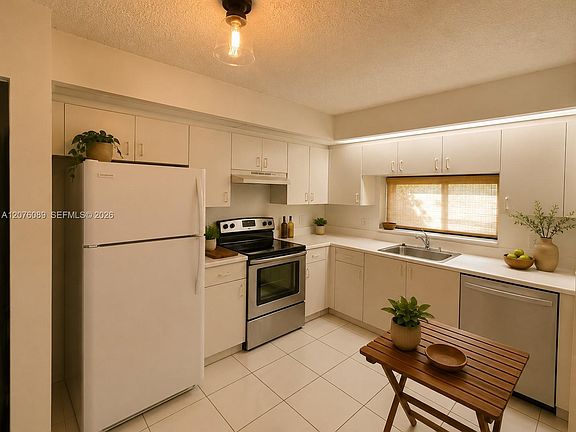 5th image of 13105 SW 16th Ct APT 105L
