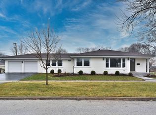 973 S Prospect Ave, Elmhurst, IL 60126