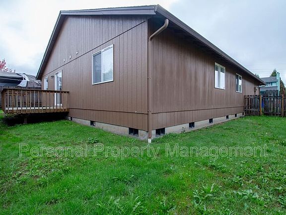 4th image of 10028 NE 19th St