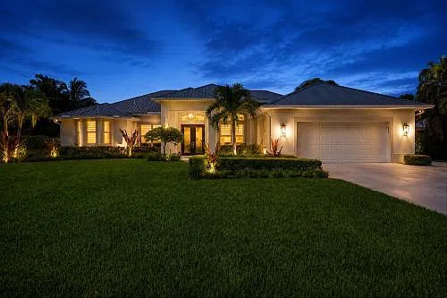 4 bed, 2599 sqft, $15,000 — Photo 2