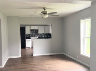 317 S Main St, Trenton, MO 64683