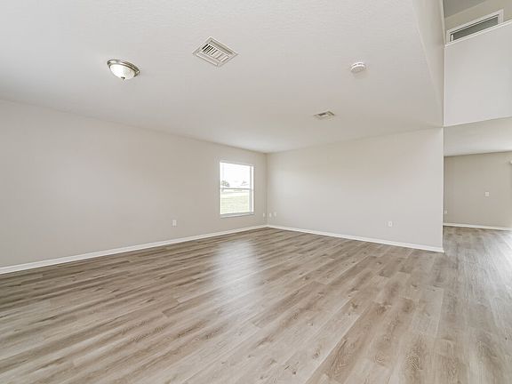5th image of 1401 Punta Gorda Dr