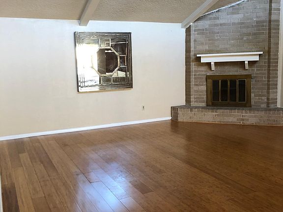 5th image of 13123 Ferry Hill Ln