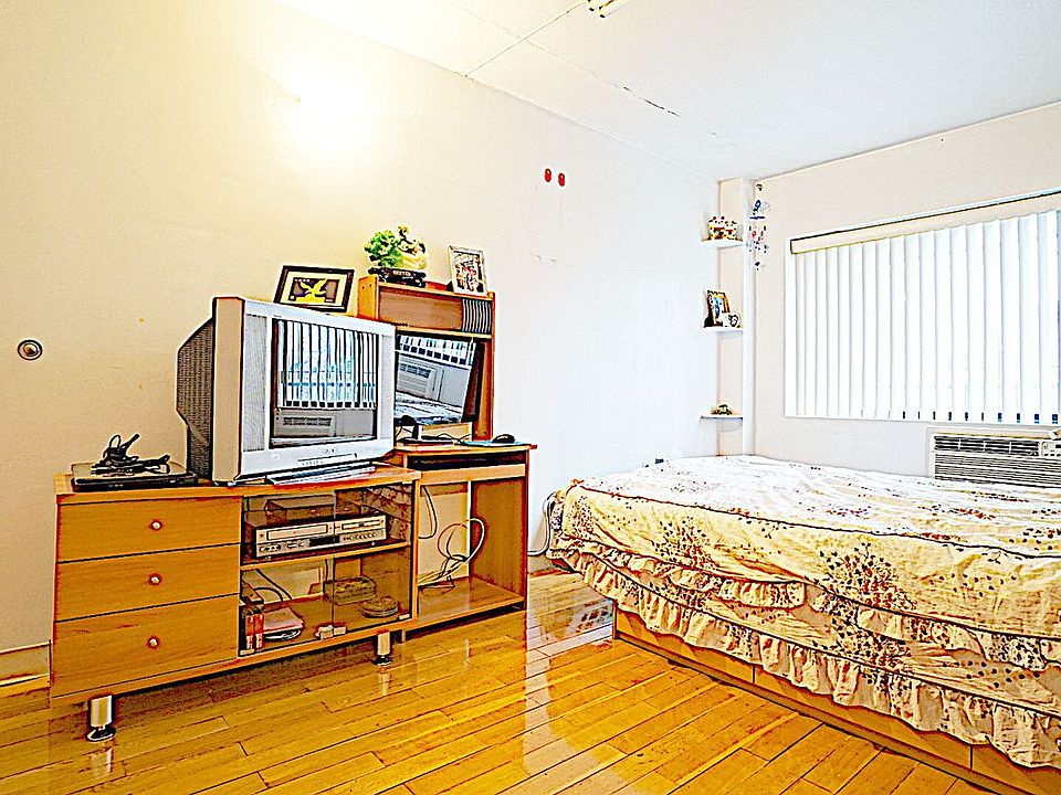 1st image of 135 Division St APT 5B