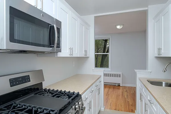 Sold by Houlihan Lawrence | media 13