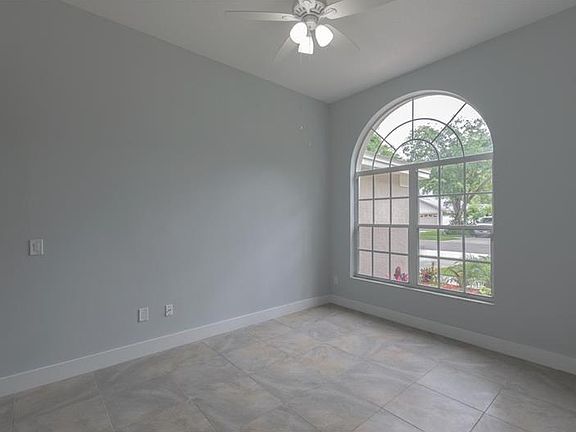 4th image of 4996 Eagle Cove North Dr