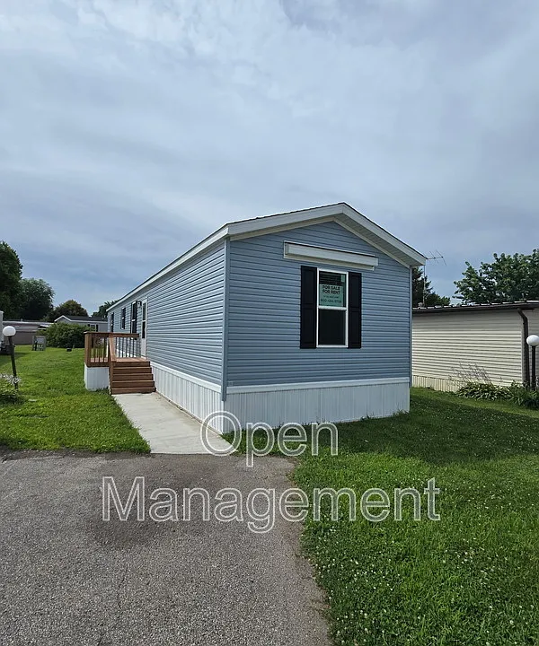 1901 1st St #74