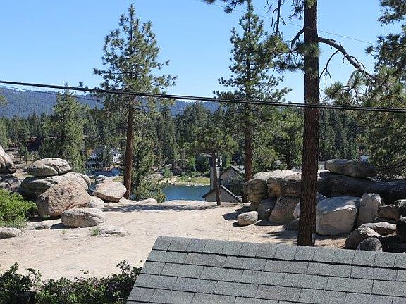 5th image of 824 Cove Dr