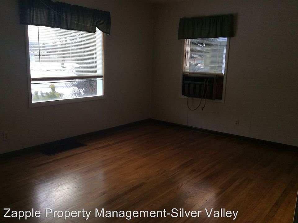 2nd image of 502 W Cameron Ave