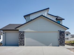 5070 W Riva Capri St, Meridian, ID 83646