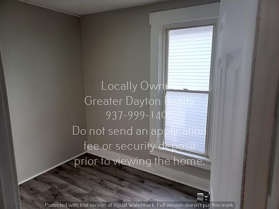 5th image of 126 S Galloway St