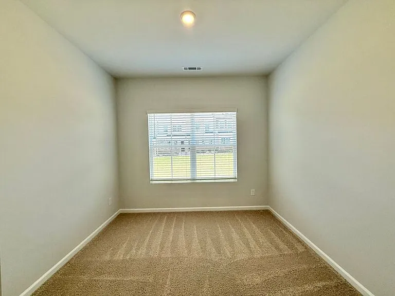 112 Silver Fir Ln — Photo 16