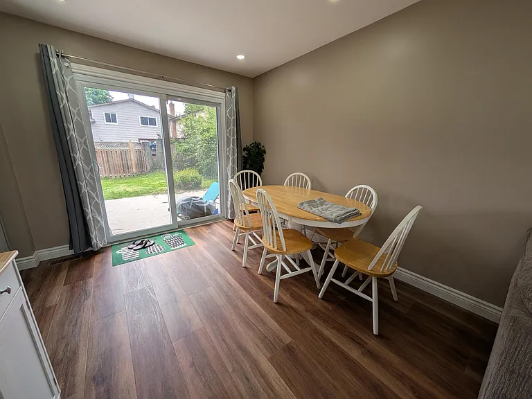 697 Collins Bay Rd #HOUSE — Photo 5
