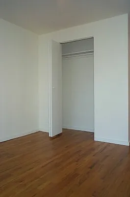 Rented by Tower Brokerage | media 75