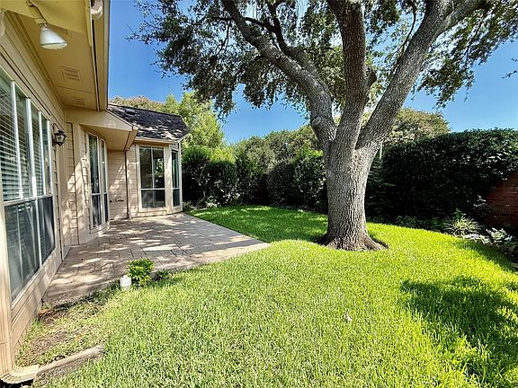 2nd image of 603 Avery Dr