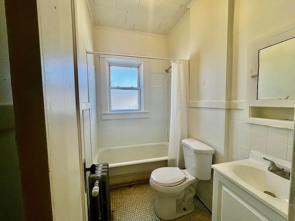 3rd image of 25 Broezel St APT 206