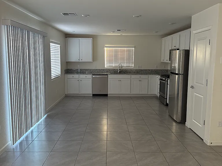 8972 Elk Ravine Dr — Photo 2