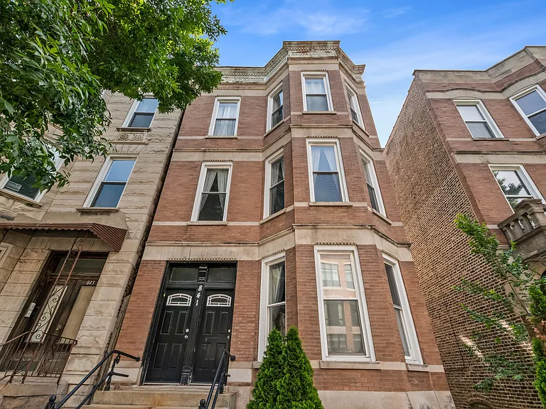 841 N Damen Ave #2R — Photo 1