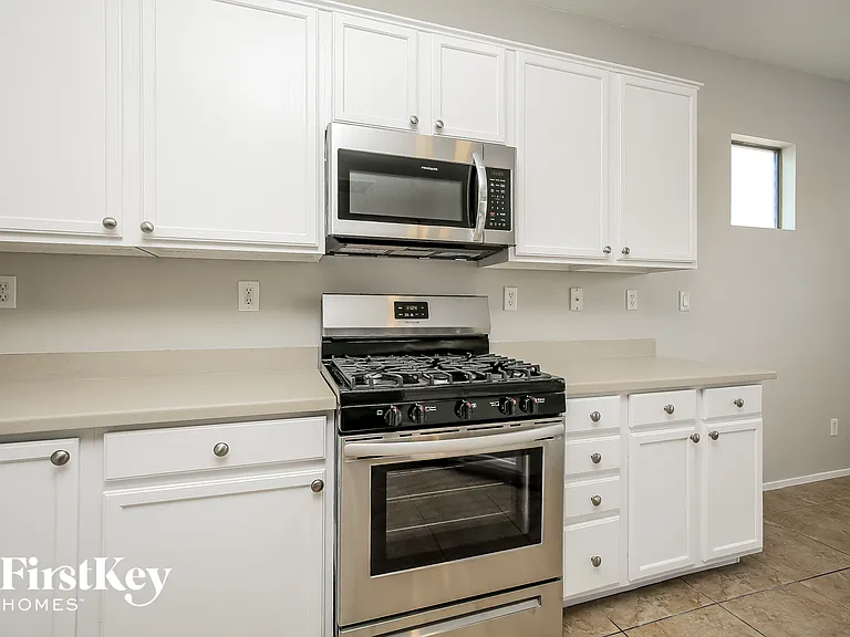 7637 Montefrio Ave — Photo 8