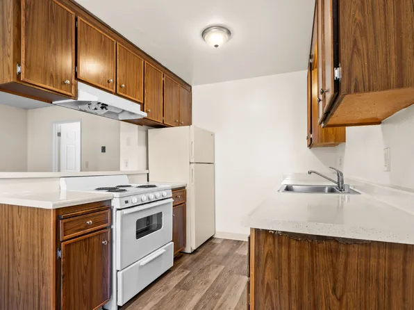 Pruneyard Apartments, 52 Michael Dr #7e1d7b9de, Campbell, CA 95008