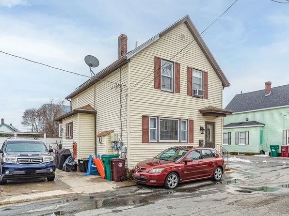 2 Jewett Ave, Lowell, MA 01850