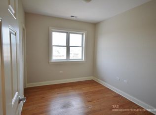3355 N Clark St #3355S2S, Chicago, IL 60657