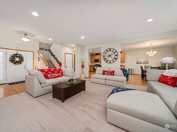 5th image of 1215 10th Avenue