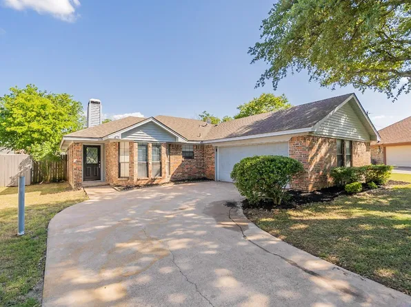 421 Odell St, Cleburne, TX 76033