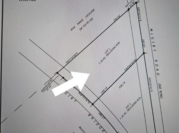 1 McGirt Bridge Rd, Maxton, NC 28364