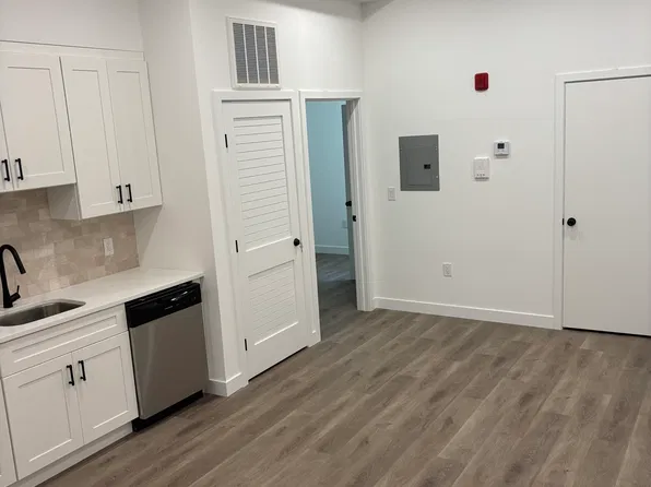 14 Garden St, Passaic, NJ