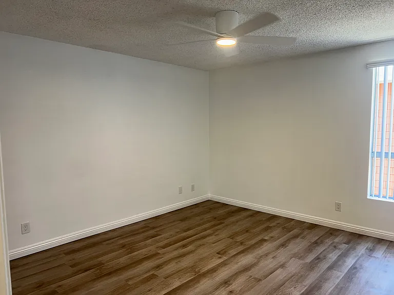 Beachwood Village Apartments — Photo 119
