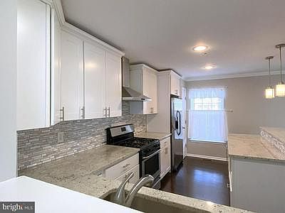4th image of 9713 Selfridge Rd
