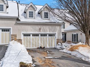 6 Turnberry Ct, Monroe, NY