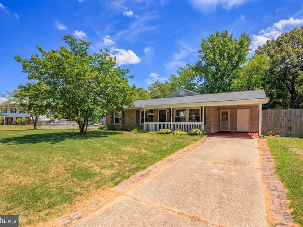 16 Blackpool Cir, Waldorf, MD 20602