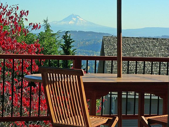 view of mt hood
