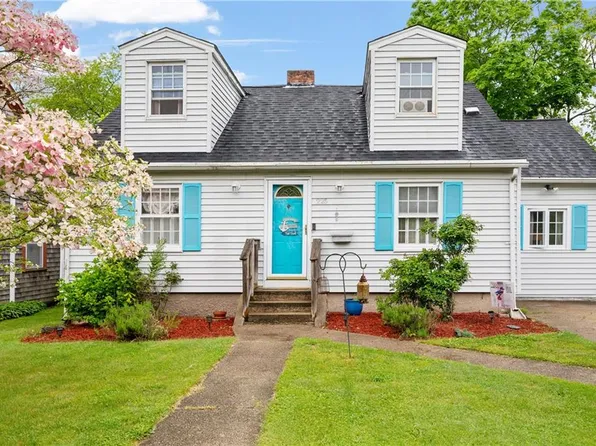 225 Samuel Gorton Ave, Warwick, RI 02889