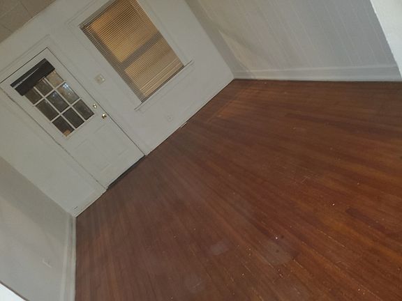 2nd image of 2142 S Garfield Dr