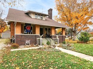 313 S Ottawa St, Earlville, IL 60518