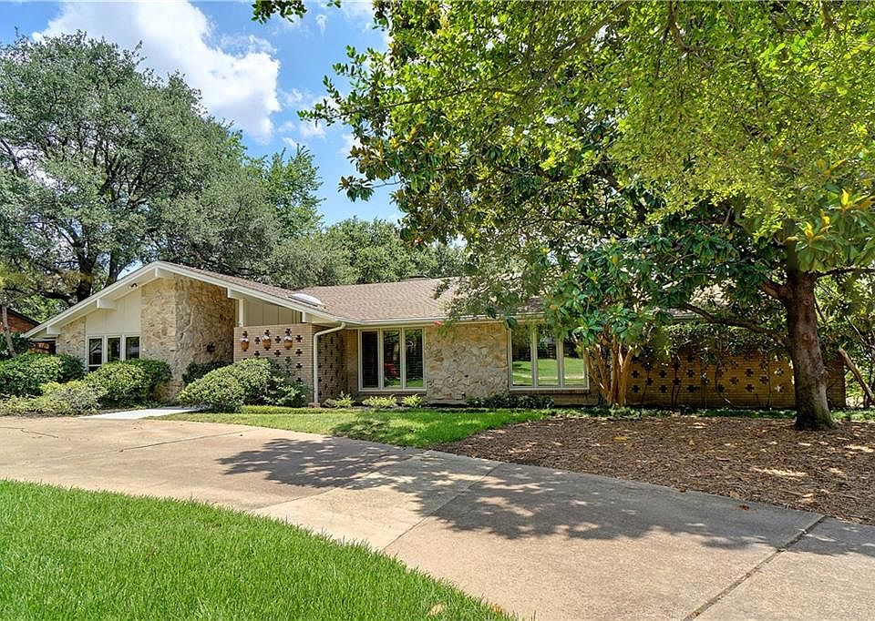 1st image of 6838 Meadowcreek Dr