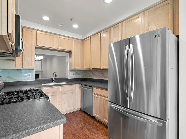 233 Jay Dr #93 — Photo 17